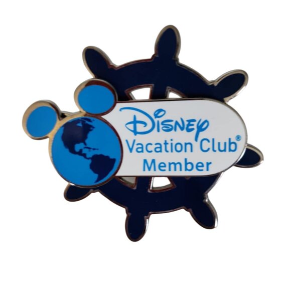 Disney Accessories - EUC Disney Vacation Club Member Lanyard Clip